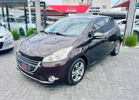 PEUGEOT 208 1.6 GRIFFE 16V FLEX 4P MANUAL PEUGEOT 208 1.6 GRIFFE 16V FLEX 4P MANUAL